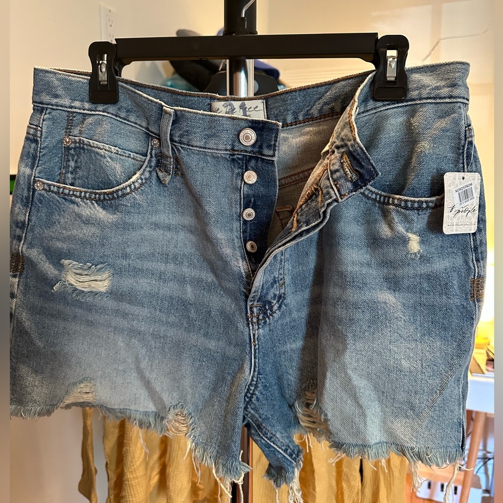 We The Free Denim Shorts, size 31R
